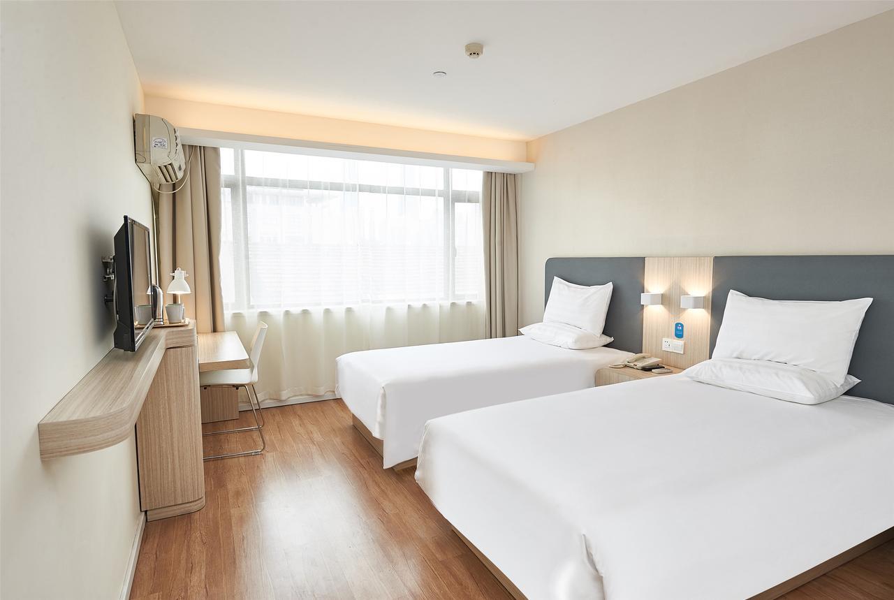 Hanting Express Shanghai Jiazhan Road Exterior foto